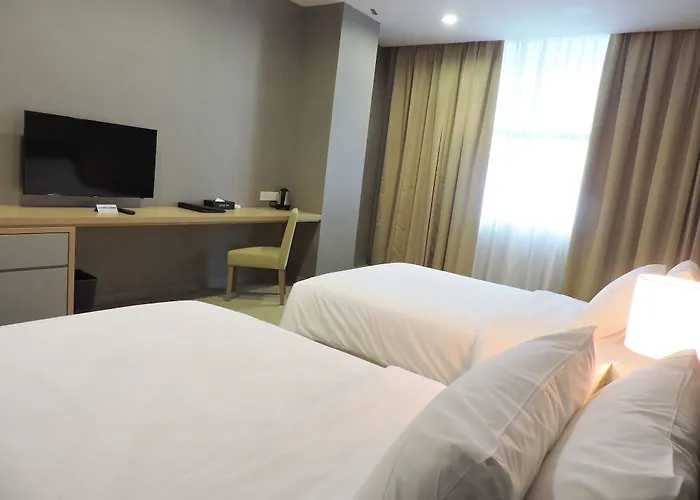 Hotel No.5
